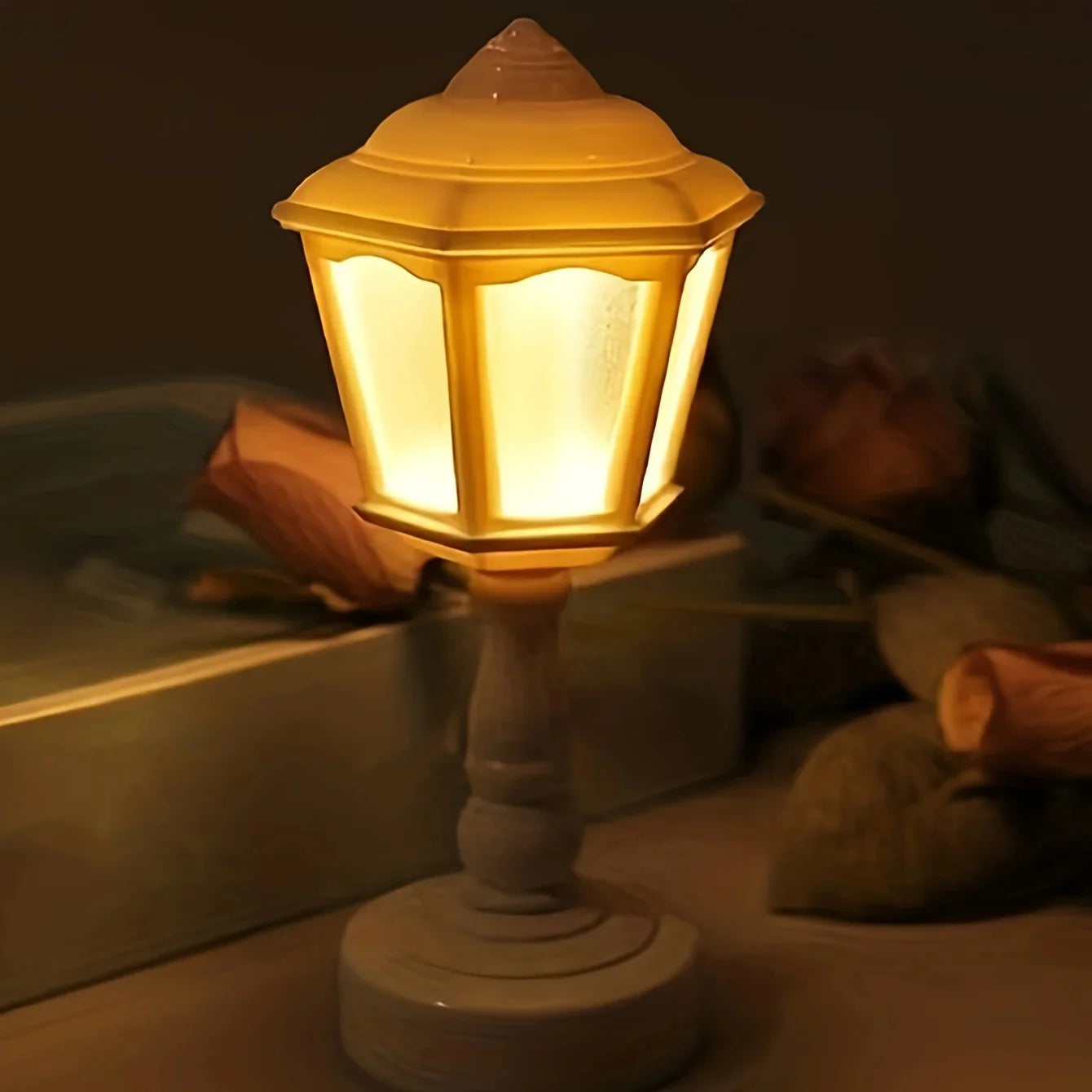Battery LED Night Lamp - Geometric Design for Bedroom Decor